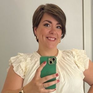 Meet your Posher, Simone